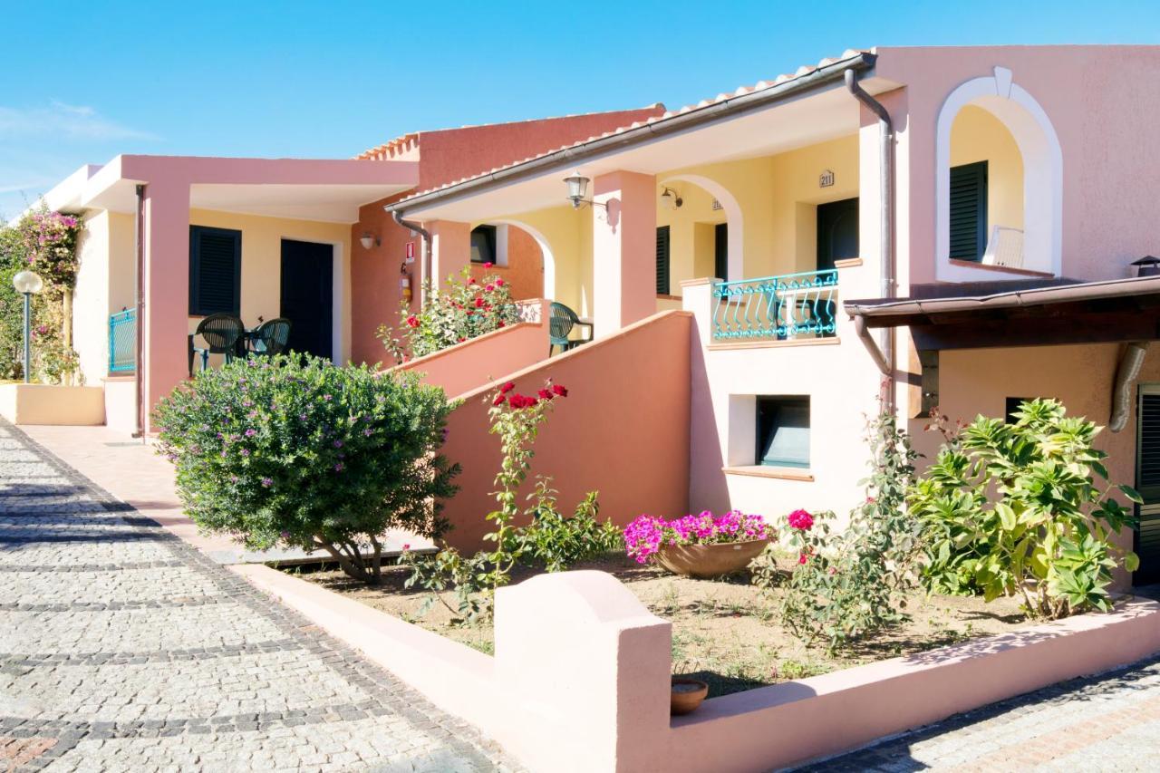 Club Hotel Marina Seada Beach Budoni Esterno foto
