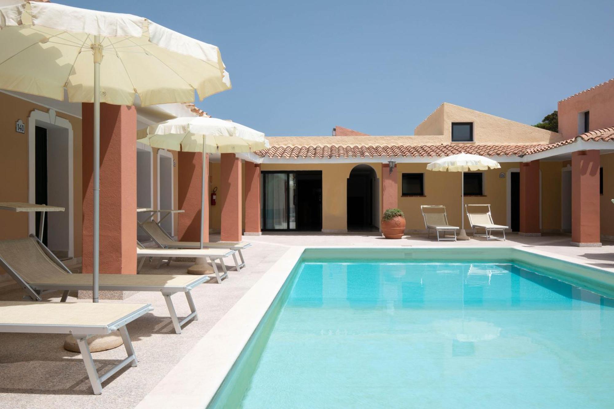Club Hotel Marina Seada Beach Budoni Esterno foto