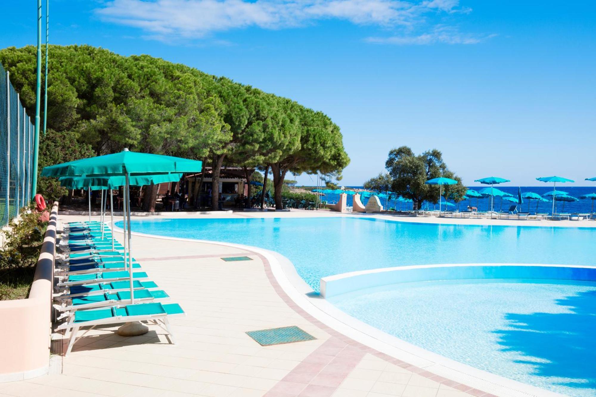 Club Hotel Marina Seada Beach Budoni Esterno foto